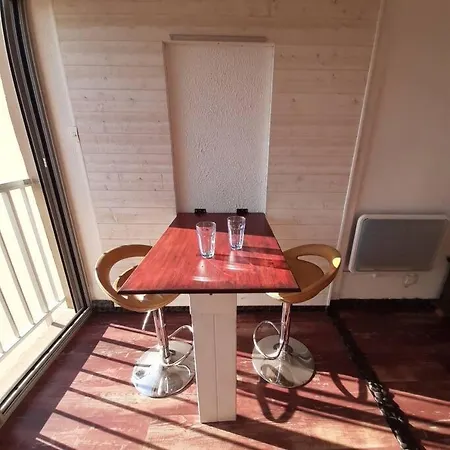 Apartment Studio-2 Personnes-residence Le Pharo, Vue Piscine Port Agde