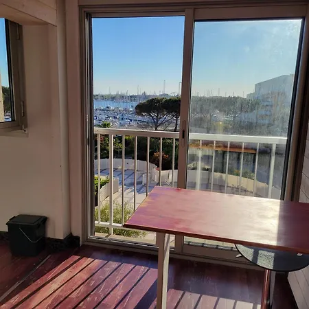 Studio-2 Personnes-residence Le Pharo, Vue Piscine Port * Агд