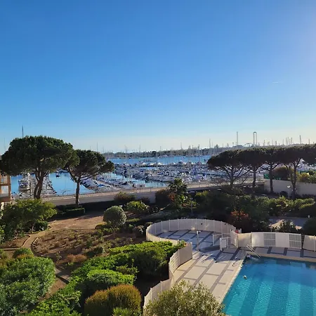 Studio-2 Personnes-residence Le Pharo, Vue Piscine Port Apartment Agde