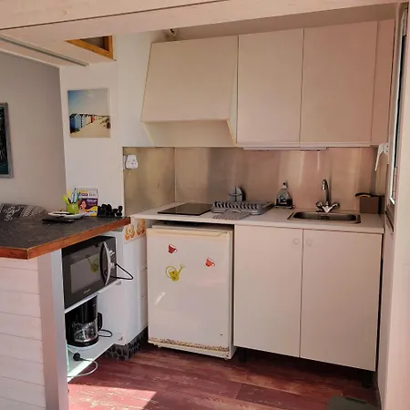 Apartment Studio-2 Personnes-residence Le Pharo, Vue Piscine Port